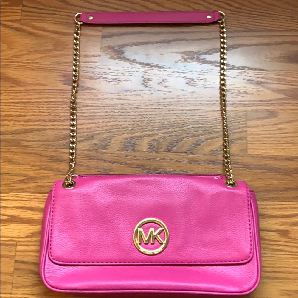 Michael Kors Fuchsia over the shoulder leather bag